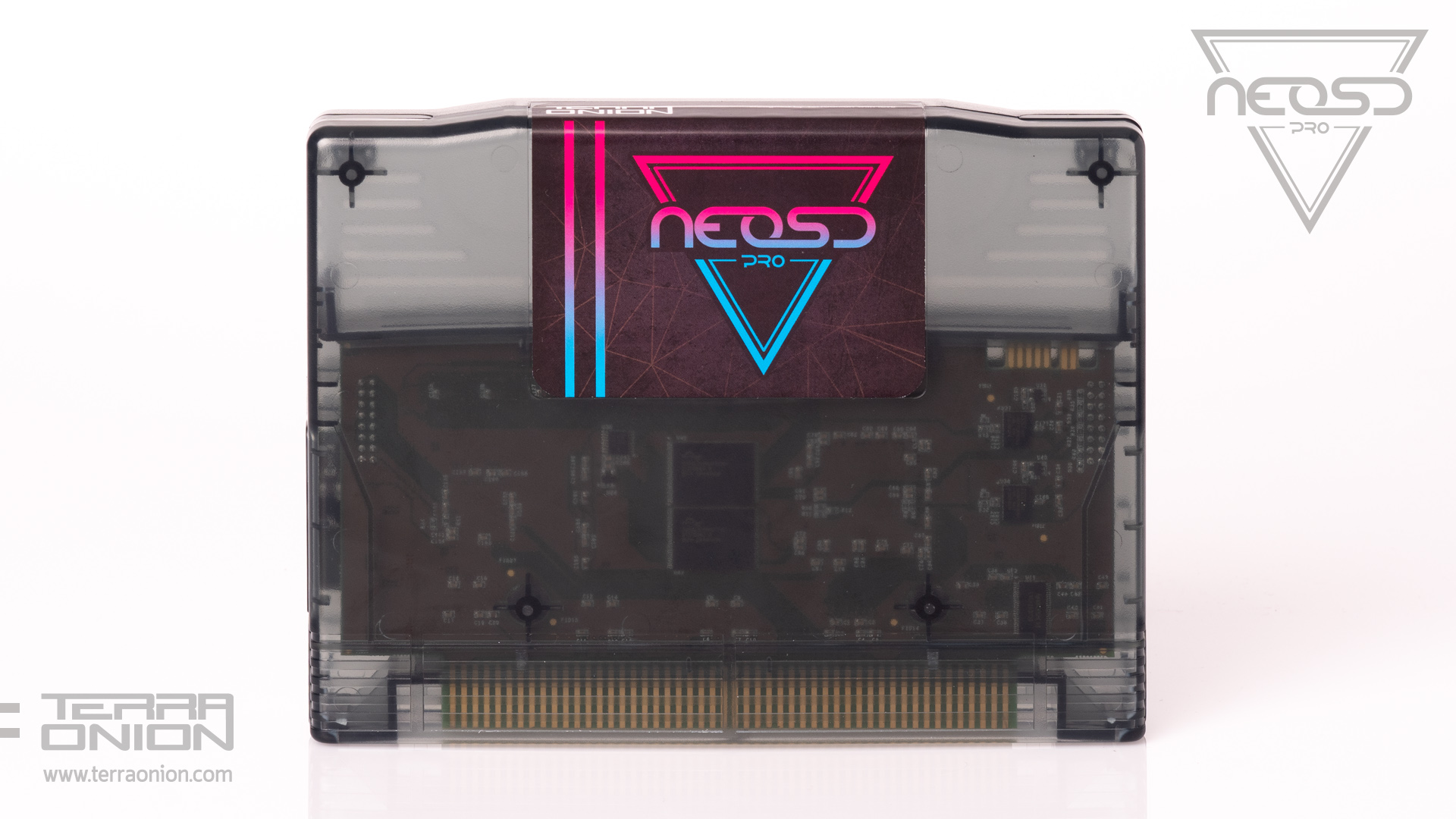 <b> The new Flash / RAM cartridge </b> for Neo Geo AES